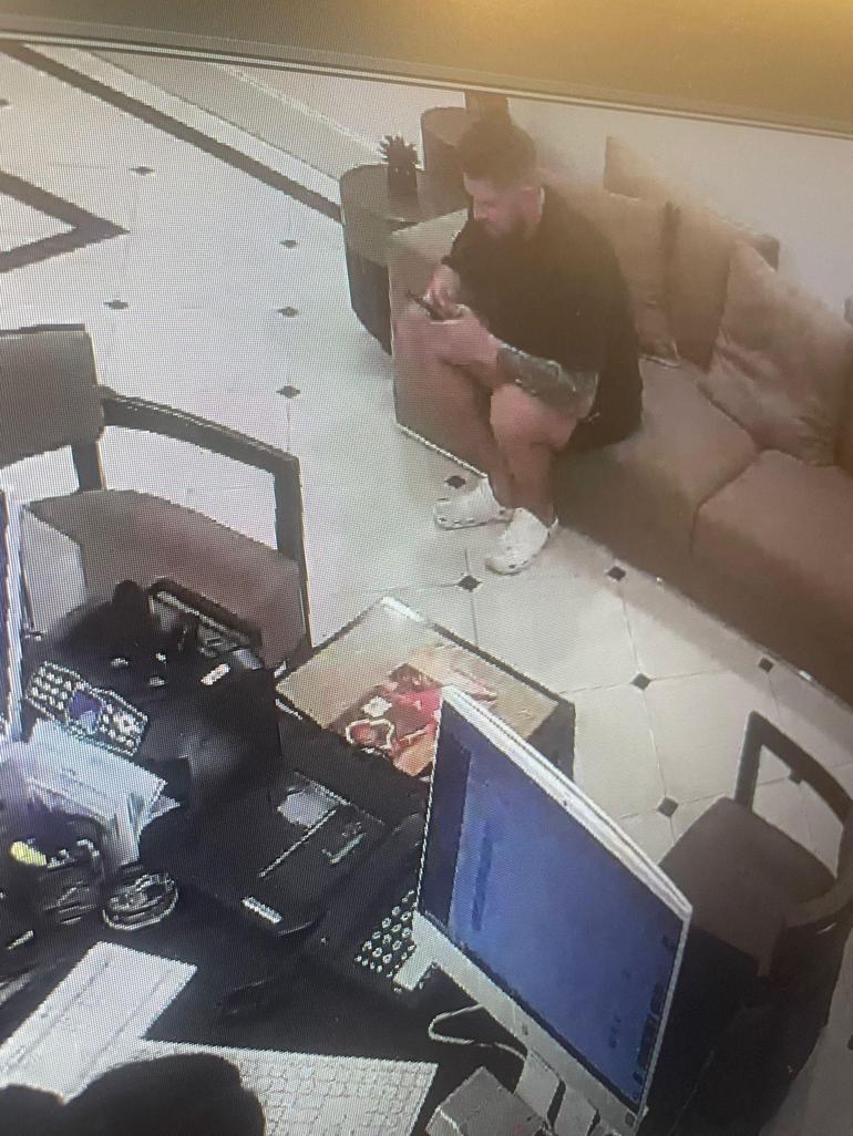 Rus yüzücü Nikolai Svechnikovu arama çalışmaları sürüyor Yeni detaylar ortaya çıktı: Yanlış yöne gittiği uyarısı