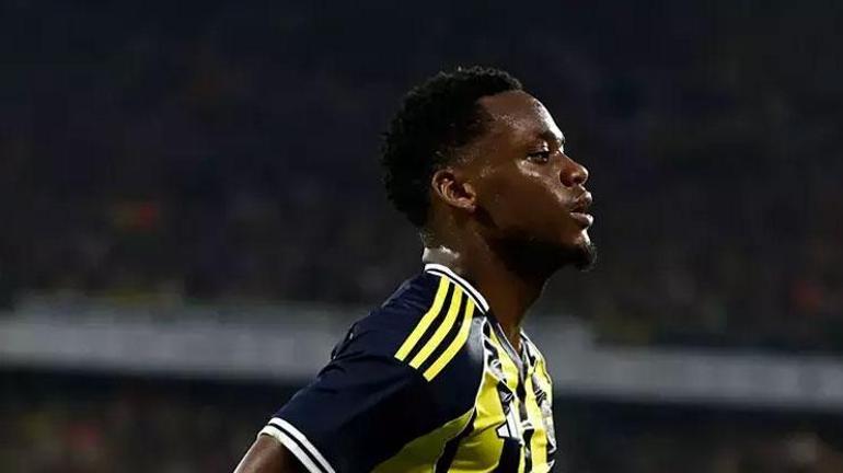 Fenerbahçede sakatlık: İki oyuncu maça devam edemedi