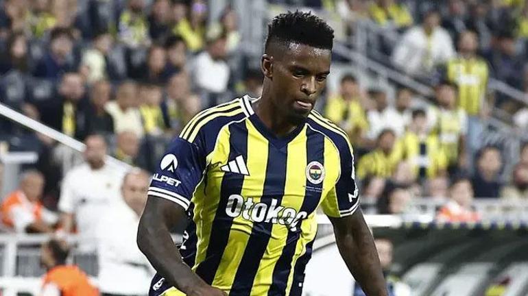 Fenerbahçede sakatlık: İki oyuncu maça devam edemedi