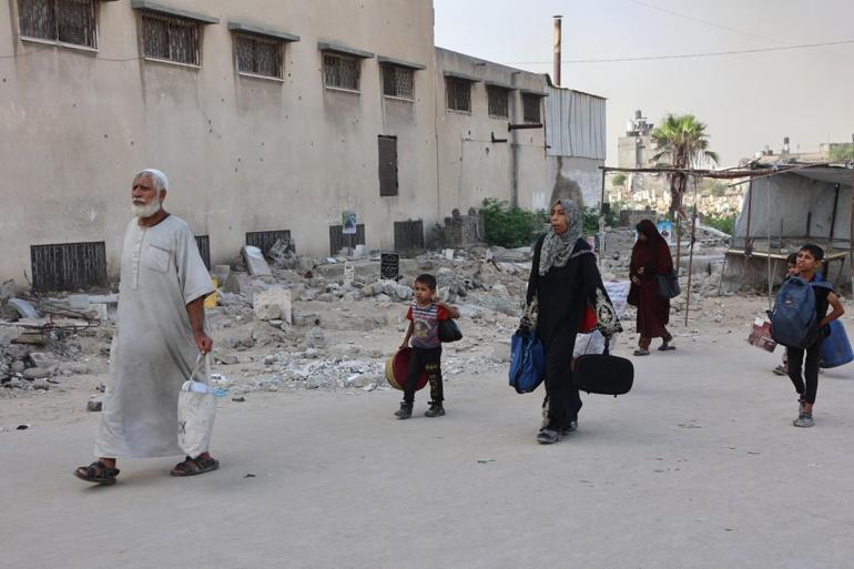 22 Günde 1500 Yıkım İsrail, Gazzedeki Zeytun Mahallesini Enkaza Çevirdi