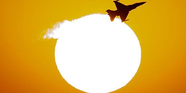 Büyük zaferin 103üncü yılı... SOLOTÜRKten Gök Vatanda nefes kesen gösteri