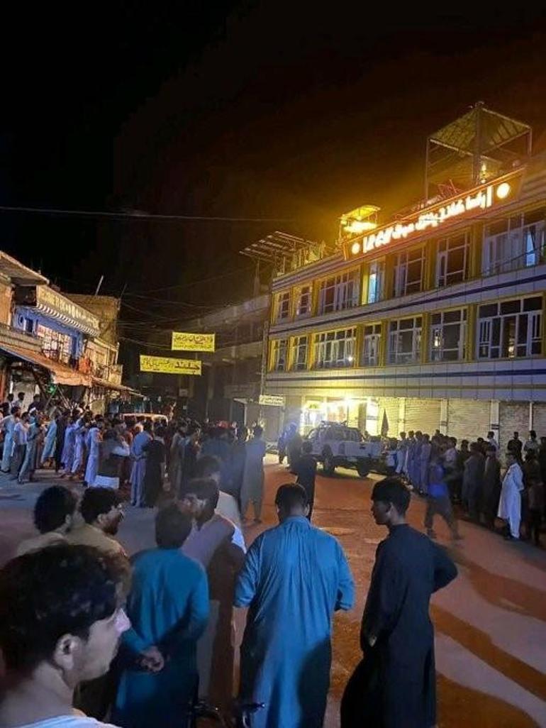 Son dakika haberi: Afganistanda 6 büyüklüğünde deprem: En az 250 kişi öldü