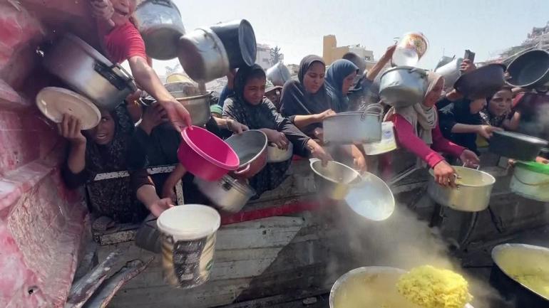 Gazzenin tanığı ABD subayı CNN TÜRKte: “İnsani Yardım Vakfı kasti yemek dağıtmıyordu