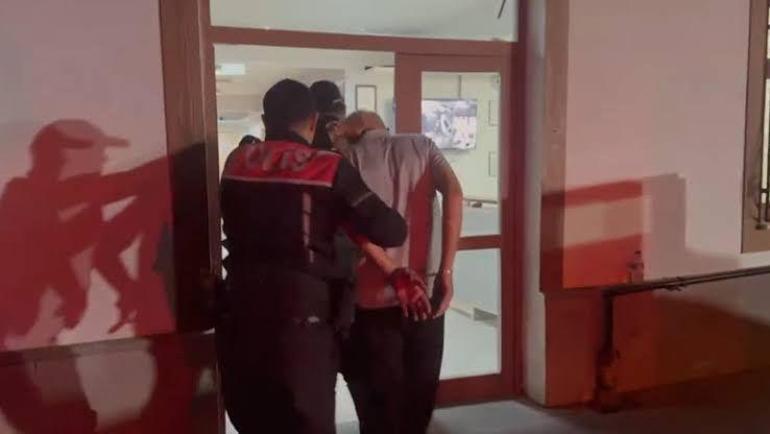 Baltalı saldırgandan akla ziyan savunma: Yere düştüm balta araca denk geldi
