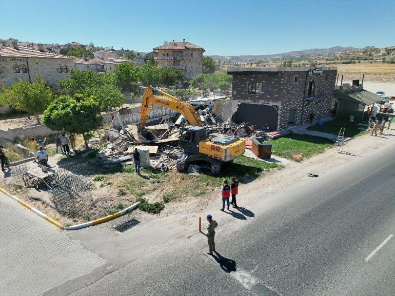 Kapadokya’da kaçak yapıya geçit yok: Sit alanındaki otel ve restoran yıkıldı