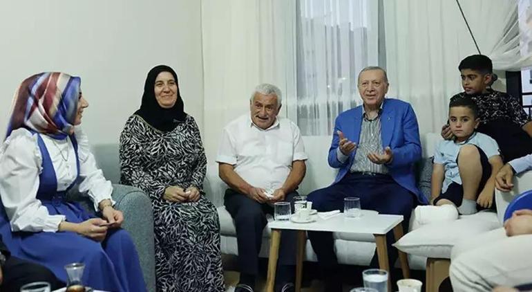 Cumhurbaşkanı Erdoğan, Malatya’da depremzede aileyi ziyaret etti