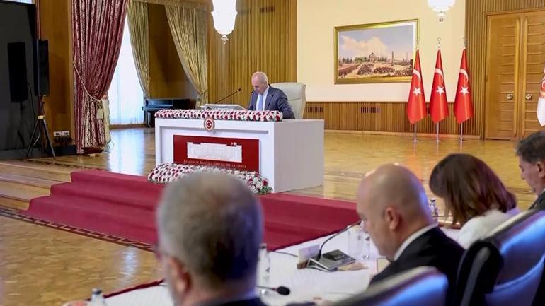 Terörsüz Türkiye komisyonunda iş dünyası ve sendikalar dinlenecek