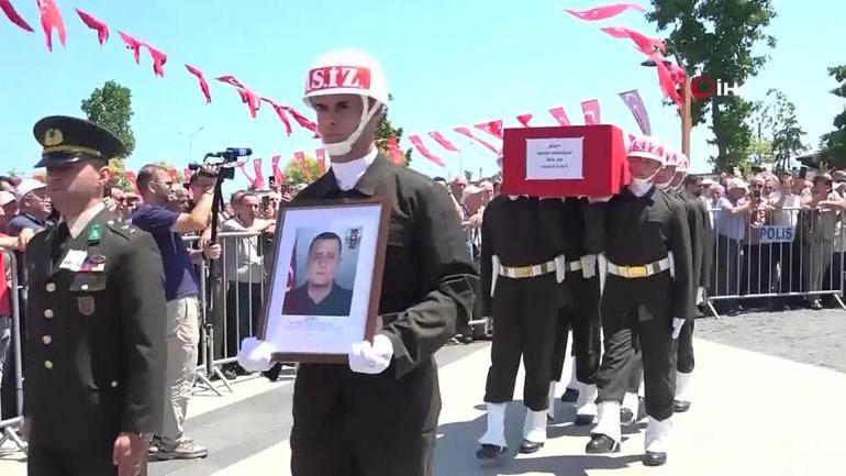  İki asker sıcak çarpmasıyla şehit oldu