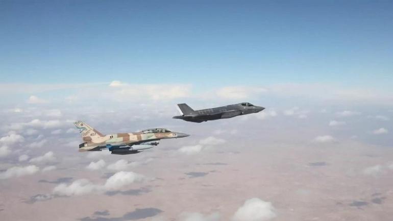 Venezuela açıkladı: ABD Karayiplerde istihbarat uçuşunda