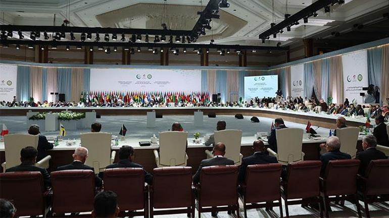 CANLI | Cumhurbaşkanı Erdoğandan Katarda net mesaj: Soykırımcı İsrail durdurulmalı