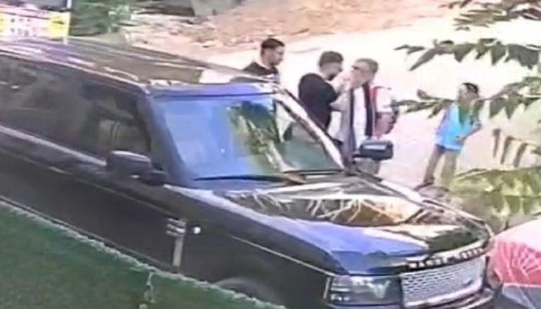 Çocuklarının gözü önünde babaya tokat atan şehir eşkiyası yakalandı