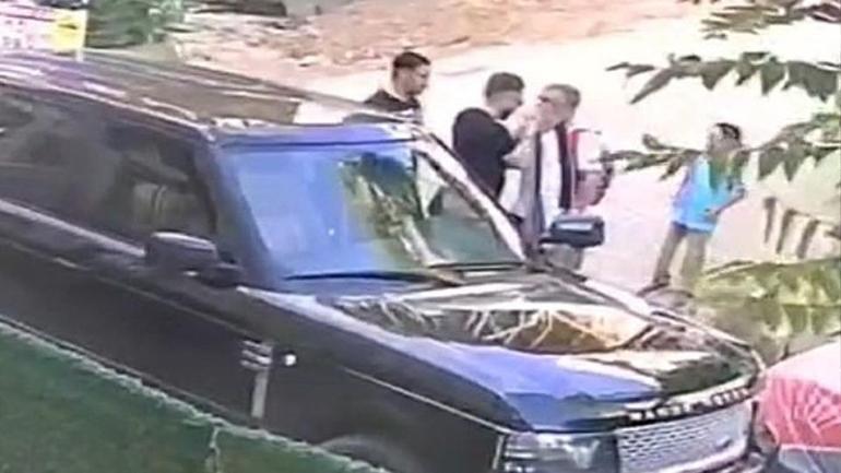 SON DAKİKA | Çocuklarının gözü önünde babaya tokat atan maganda tutuklandı