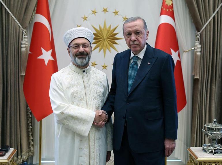 Eski Diyanet İşleri Başkanı Erbaştan, Cumhurbaşkanı Erdoğana veda ziyareti