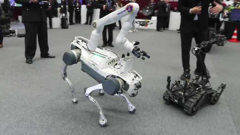 Jandarmanın hava ve karadaki yeni gözleri: CAYROKOPTER | ROBOT KÖPEK