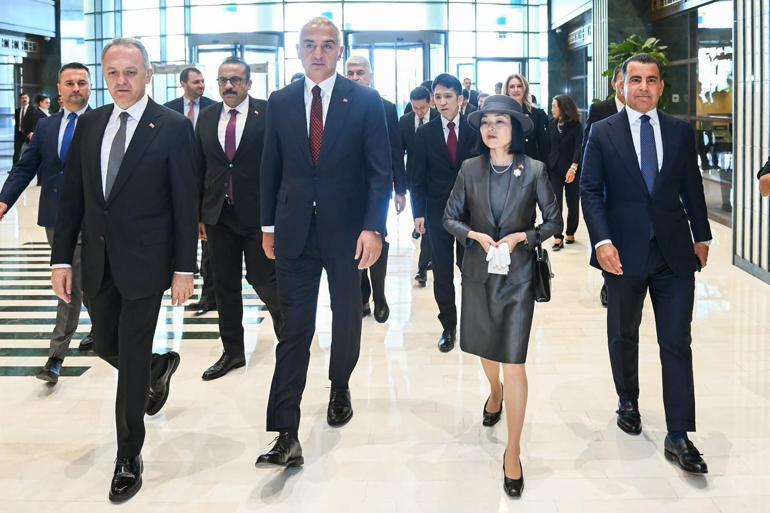 Bakan Ersoy’dan Altes Prenses’e Japonca teşekkür