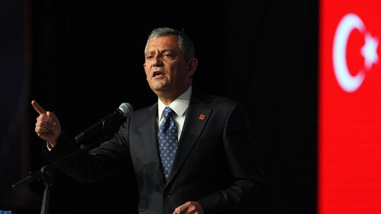 CHP kurultayı stratejik hamle mi, siyasi tiyatro mu Abdulkadir Selvi yazdı...