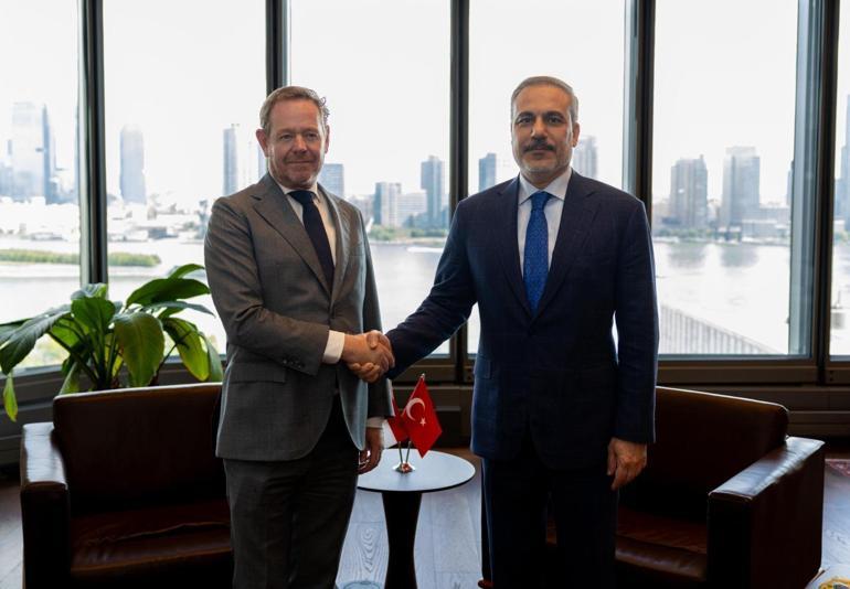 Dışişleri Bakanı Hakan Fidandan ABDde yoğun diplomasi trafiği