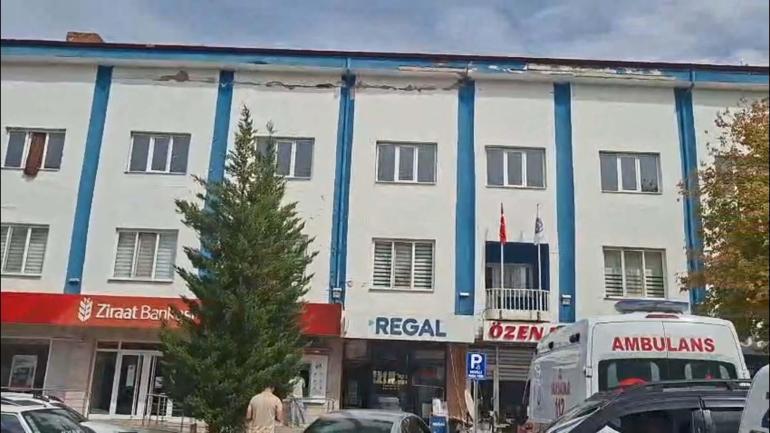 SON DAKİKA DEPREM HABERLERİ... Kütahya 5.4 ile sallandı İstanbul, İzmir ve Bursada hissedildi