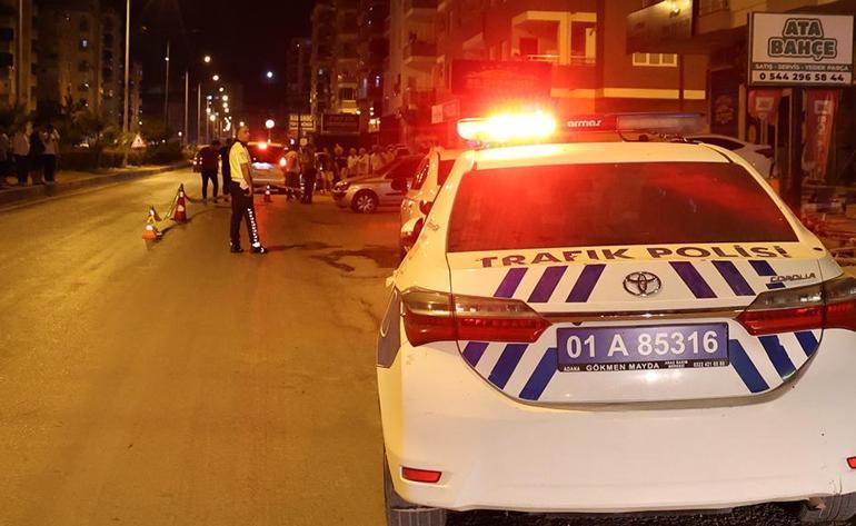 Uzun namlulu silahla oto galeriyi taradılar