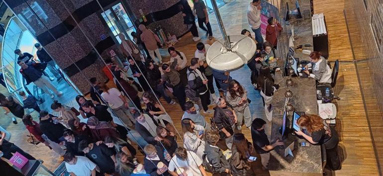 Sinemada eylül rekoru 780 bin seyirci tek hafta sonunda salonları doldurdu