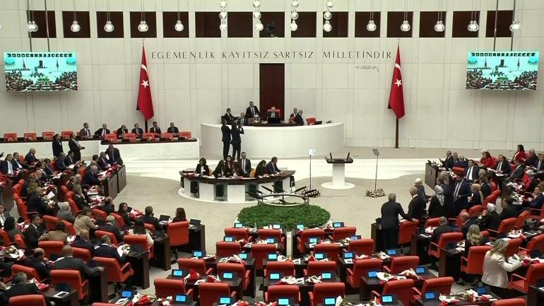 Yeni yasama yılı başladı | İşte Meclisin açılışından izlenimler