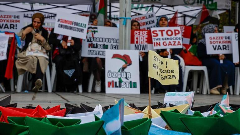 Eminönü’nde Gazze için özgürlük nöbeti