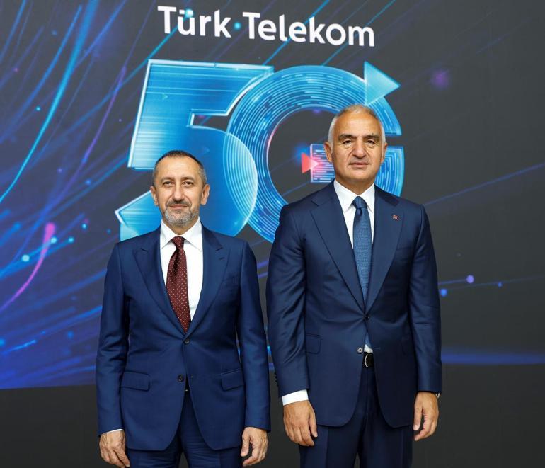 5G TEKNOLOJİSİ İLK KEZ AKM’DE SANATLA BULUŞUYOR