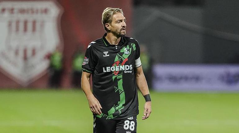 Sakaryaspor’dan Caner Erkin ve Burak Altıparmak kararı