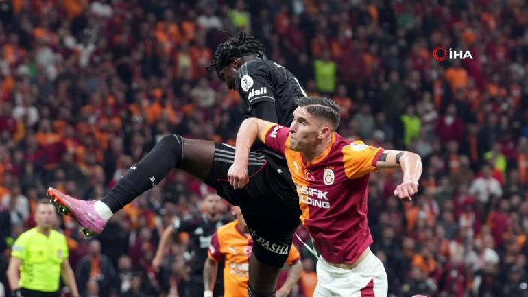 68e352c1050bbbbb6a970e94 Tartışmalı oyuncu değişikliği | GS-BJK derbisi tekrarlanır mı?