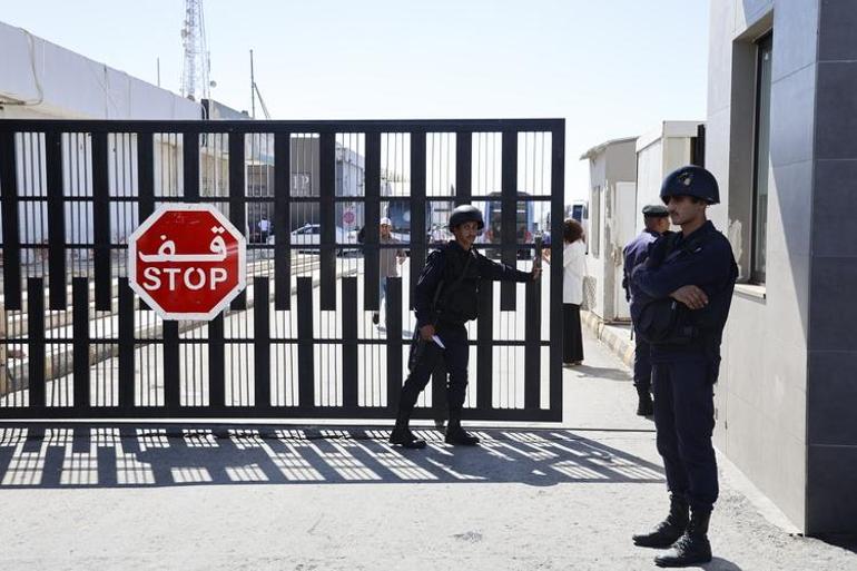 14 Türk aktivist daha Türkiye yolunda