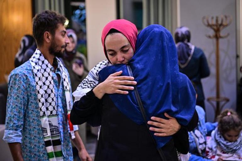 2. Gazze filosu kafilesi de döndü 15 Türk aktivist daha İstanbulda