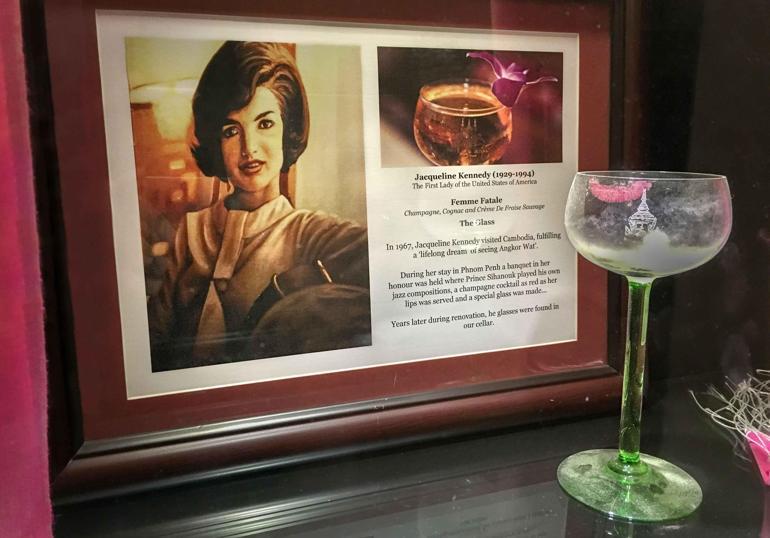 Yarım asırdır yıkanmayan bardak: Femme Fatale böyle doğdu