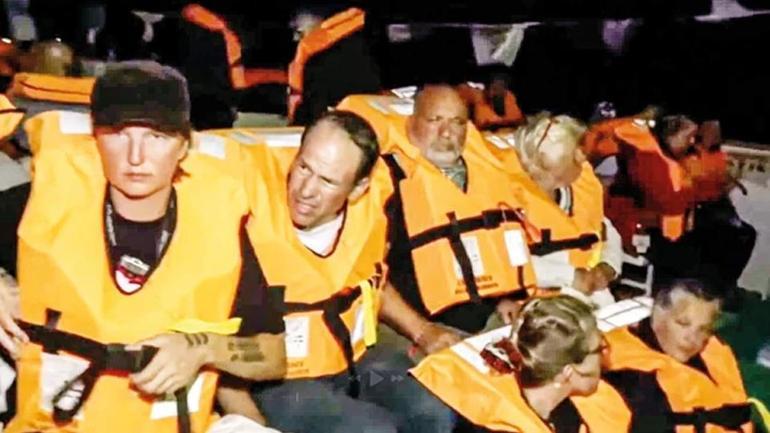 İsrail’den Özgürlük Filosu’na müdahale: 3 Türk vekil alıkonuldu