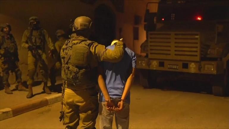 İsrailde kutlama korkusu: Serbest bırakılacak olanların aile evlerine baskın