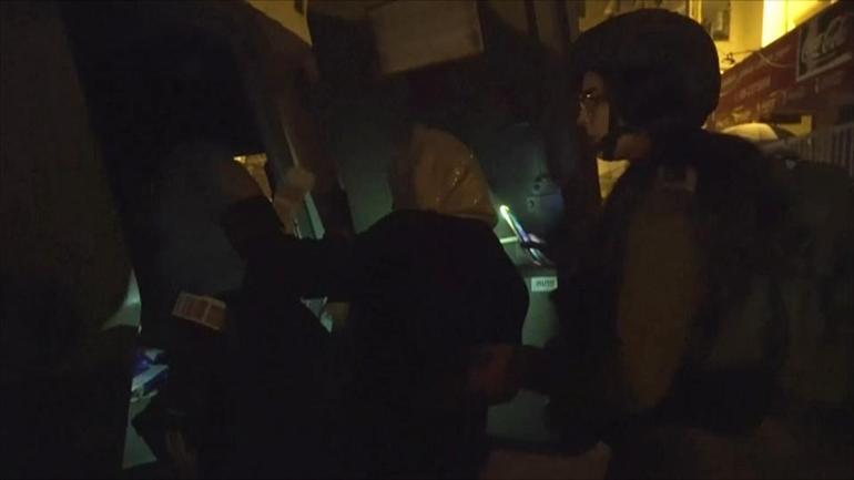 İsrailde kutlama korkusu: Serbest bırakılacak olanların aile evlerine baskın