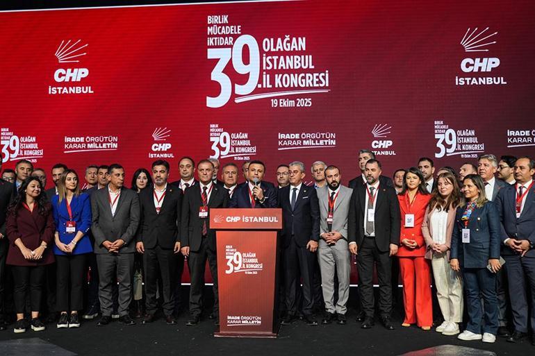 CHP 39. Olağan İstanbul İl Kongresi: Özgür Çelik yeniden il başkanı seçildi