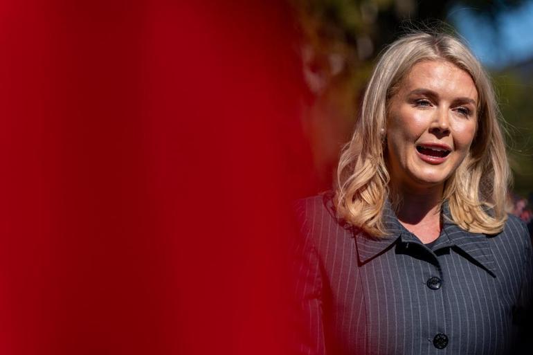 Beyaz Saray Sözcüsünden gazeteciye skandal yanıt: Annen seçti