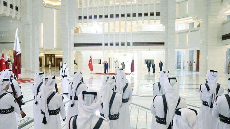 Körfez diplomasisi Cumhurbaşkanı Erdoğan, Katar Emiri Al Sani ile bir araya geldi
