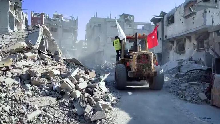 Gazze’de Türk bayrakları İsrail’i korkuttu