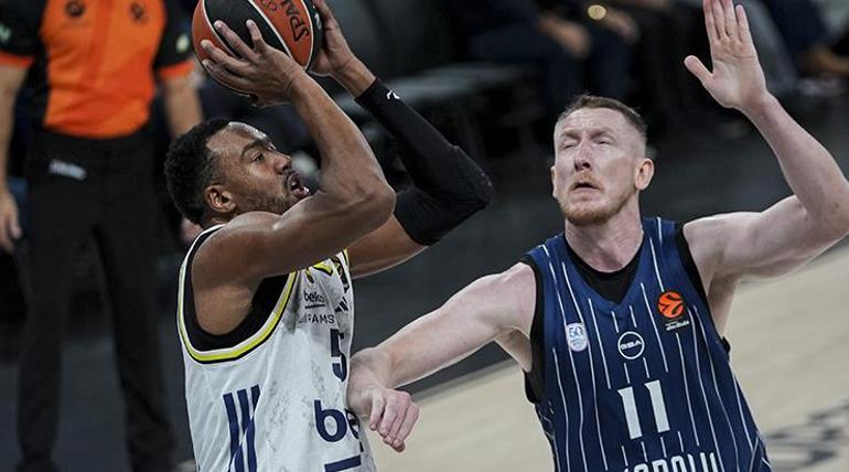 EuroLeaguedeki Türk derbisinde Fenerbahçe, Anadolu Efes’i mağlup etti