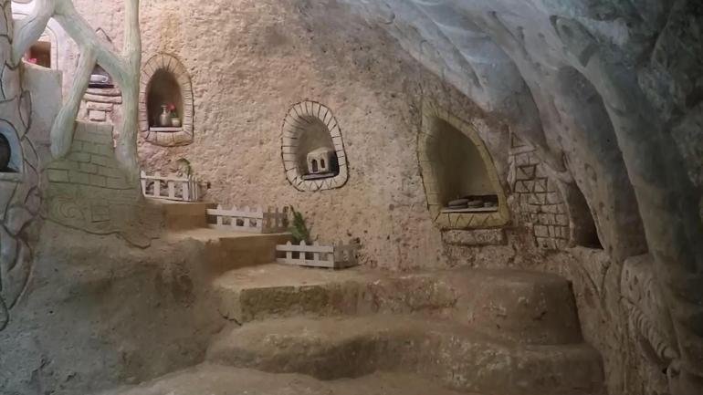 Batı Şeria’da mağarayı sığınağa dönüştürdü