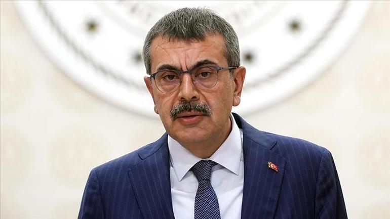 Siyasilerden 29 Ekim Cumhuriyet Bayramı mesajı: Cumhuriyetimiz geleceğe özgüvenle yürümektedir