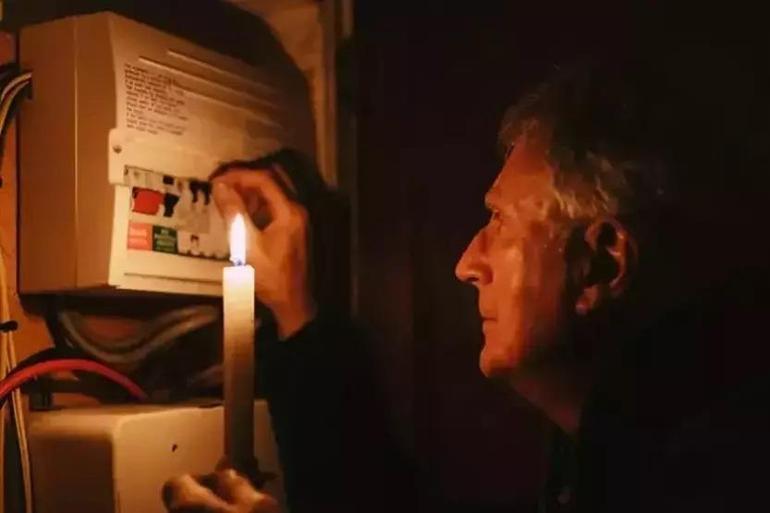 İzmirde elektrikler ne zaman gelecek Urla, Konak, Gaziemir... GEDİZ İZMİR ELEKTRİK KESİNTİSİ SORGULAMA EKRANI