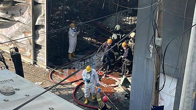 SON DAKİKA... Kocaelide parfüm deposunda yangın: 6 can kaybı