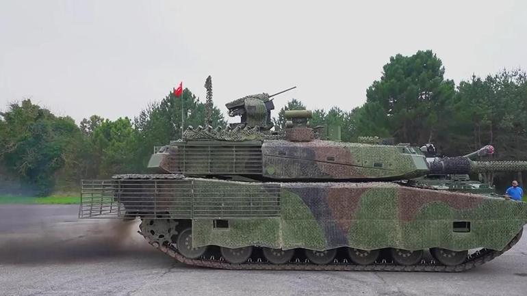 Altay sahaya indi, İsrail alarma geçti