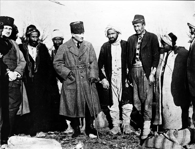10 KASIM MESAJLARI VE SÖZLERİ Atatürk resimli, görselli, duygusal, yeni, anlamlı 10 Kasım mesajları