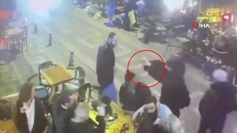 Kadıköyde korkunç olay: Genç kadını kolonya döküp yaktı