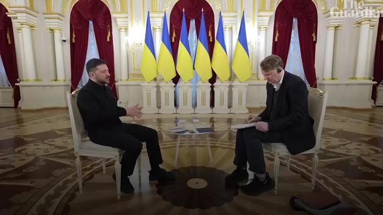 Zelenski röportajını elektrik kesintisi vurdu