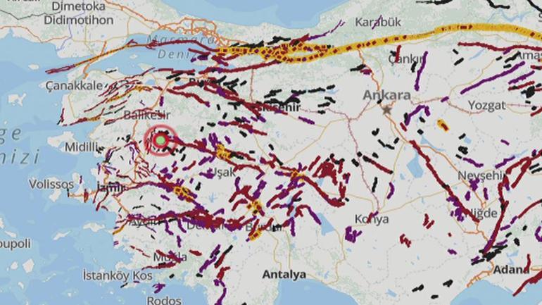 Sındırgı’daki deprem fırtınası ne anlatıyor Deprem kahini Prof. Üşümezsoy CNN TÜRK’te yanıtladı