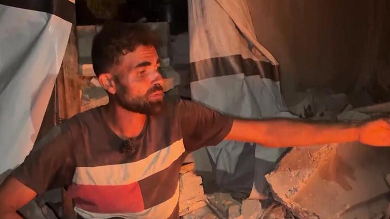 Gazzede yıkıntılar arasında yaşam